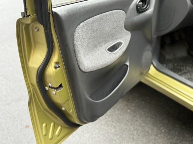 Зеленый Дэу Сенс, объемом двигателя 1.5 л и пробегом 140 тыс. км за 2200 $, фото 8 на Automoto.ua