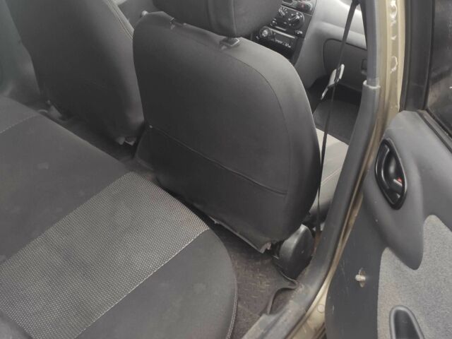 Зелений Деу Сенс, об'ємом двигуна 1.5 л та пробігом 187 тис. км за 1400 $, фото 9 на Automoto.ua