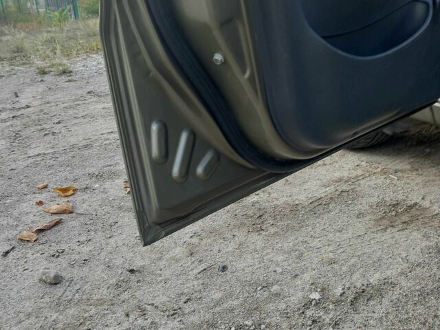 Зелений Деу Сенс, об'ємом двигуна 1.5 л та пробігом 163 тис. км за 2200 $, фото 10 на Automoto.ua