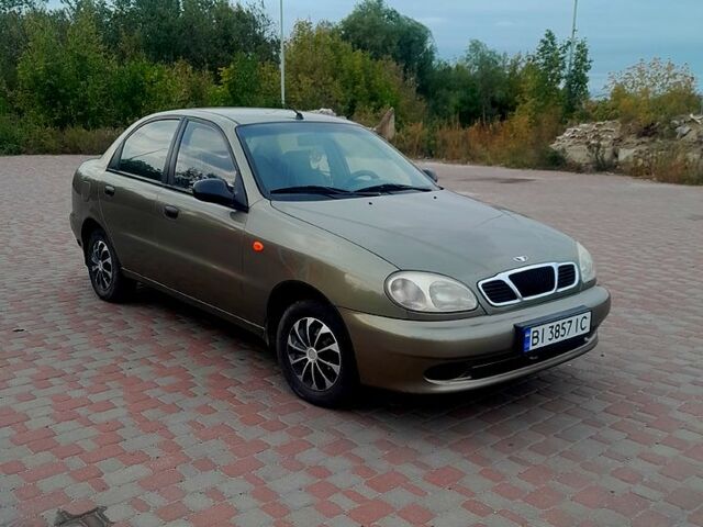 Зеленый Дэу Сенс, объемом двигателя 1.3 л и пробегом 272 тыс. км за 2200 $, фото 2 на Automoto.ua