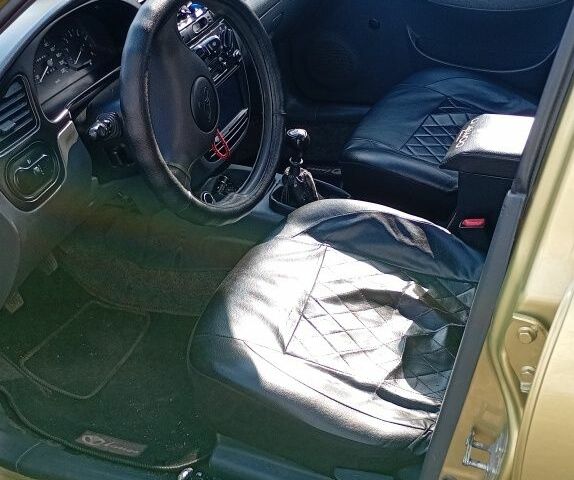 Зелений Деу Сенс, об'ємом двигуна 1.5 л та пробігом 2 тис. км за 2500 $, фото 1 на Automoto.ua
