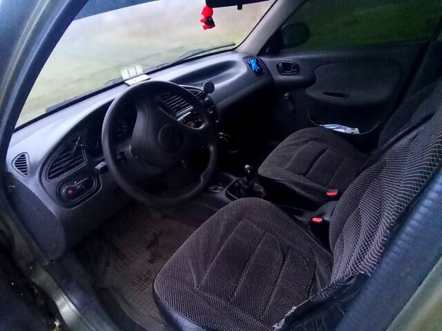 Зеленый Дэу Сенс, объемом двигателя 1.3 л и пробегом 175 тыс. км за 1999 $, фото 5 на Automoto.ua