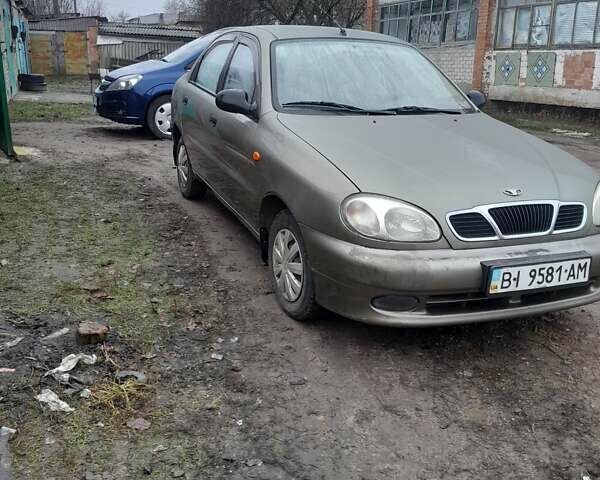 Зеленый Дэу Сенс, объемом двигателя 1.3 л и пробегом 108 тыс. км за 2000 $, фото 2 на Automoto.ua