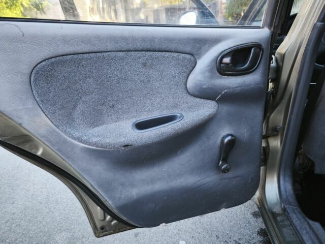 Дэу Сенс 2007 в Софіївська Борщагівка на Automoto.ua Зеленый Дэу Сенс, объемом двигателя 1.5 л и пробегом 375 тыс. км за 1700 $, фото 14 на Automoto.ua