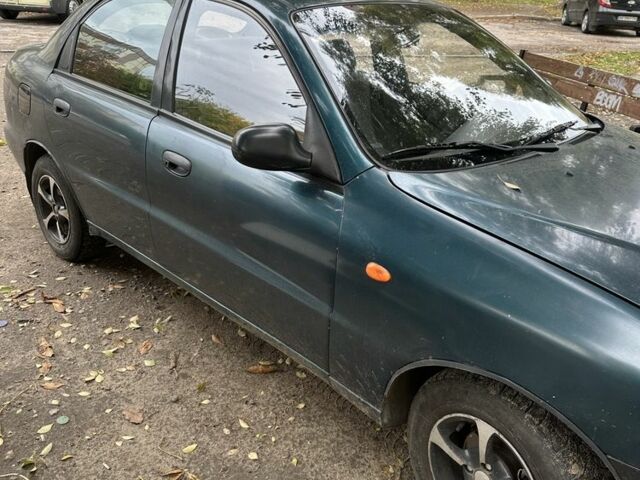 Зеленый Дэу Сенс, объемом двигателя 1.4 л и пробегом 220 тыс. км за 1500 $, фото 1 на Automoto.ua