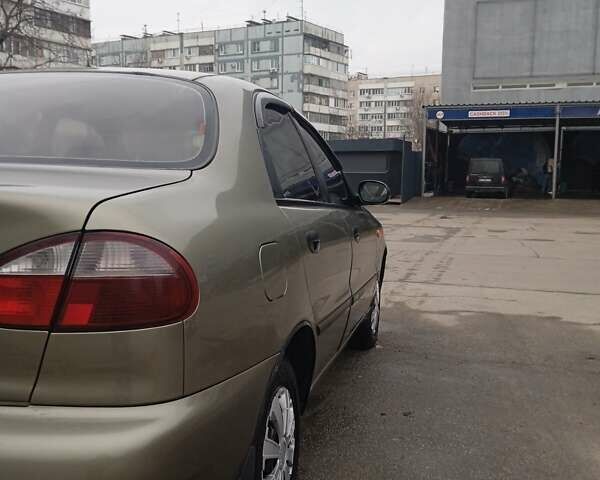 Зеленый Дэу Сенс, объемом двигателя 1.3 л и пробегом 230 тыс. км за 2300 $, фото 3 на Automoto.ua