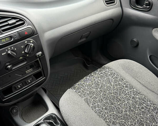 Зеленый Дэу Сенс, объемом двигателя 1.3 л и пробегом 142 тыс. км за 3000 $, фото 10 на Automoto.ua