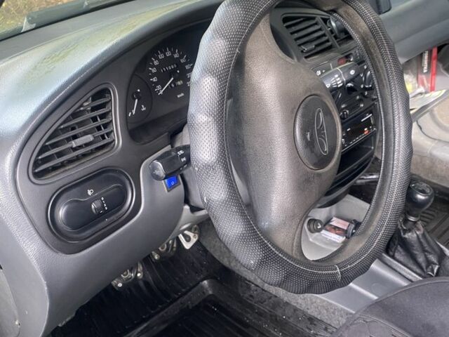 Зеленый Дэу Сенс, объемом двигателя 1.5 л и пробегом 110 тыс. км за 3000 $, фото 4 на Automoto.ua