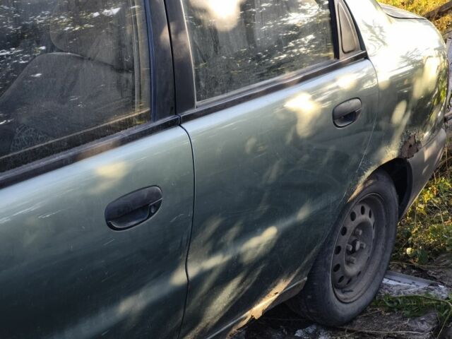 Деу Сенс 2008 у Дніпро (Дніпропетровську) на Automoto.ua Зелений Деу Сенс, об'ємом двигуна 1.5 л та пробігом 198 тис. км за 1400 $, фото 2 на Automoto.ua