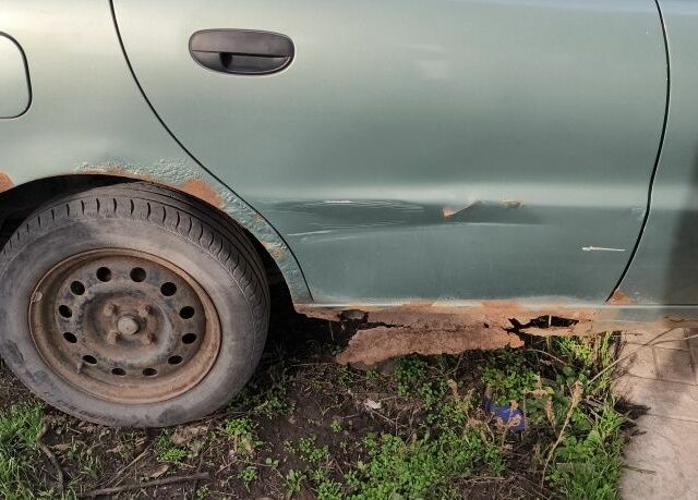 Зеленый Дэу Сенс, объемом двигателя 1.5 л и пробегом 200 тыс. км за 1178 $, фото 4 на Automoto.ua