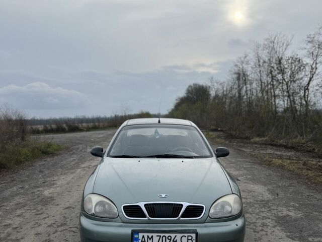 Зеленый Дэу Сенс, объемом двигателя 1.5 л и пробегом 220 тыс. км за 1850 $, фото 1 на Automoto.ua