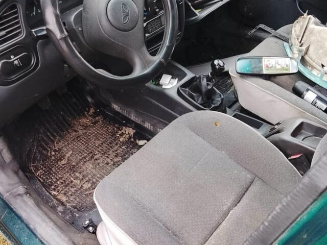 Зеленый Дэу Сенс, объемом двигателя 1.6 л и пробегом 24 тыс. км за 710 $, фото 5 на Automoto.ua