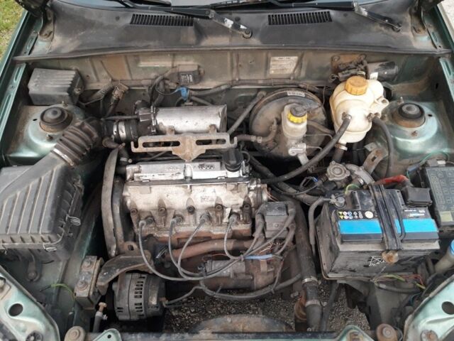 Зелений Деу Сенс, об'ємом двигуна 1.3 л та пробігом 300 тис. км за 1700 $, фото 5 на Automoto.ua