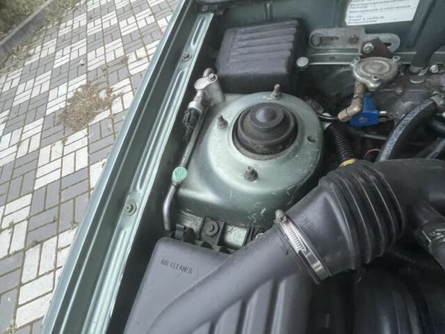 Зелений Деу Сенс, об'ємом двигуна 1.6 л та пробігом 330 тис. км за 2400 $, фото 11 на Automoto.ua