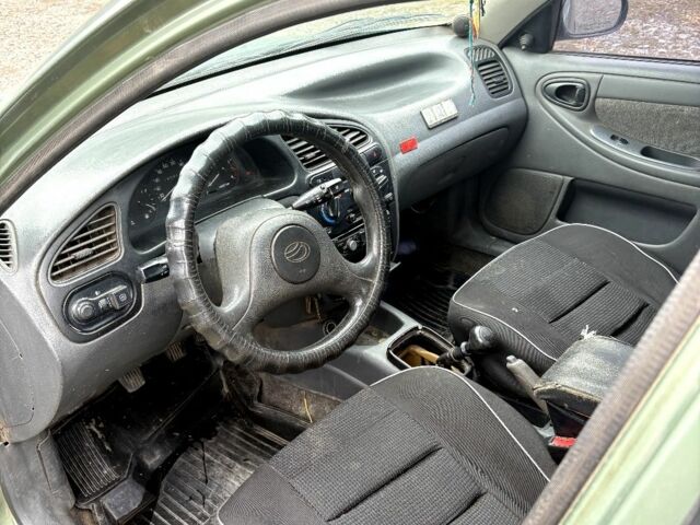 Деу Сенс 2010 у Лозовой на Automoto.ua Зелений Деу Сенс, об'ємом двигуна 1.5 л та пробігом 180 тис. км за 1200 $, фото 7 на Automoto.ua