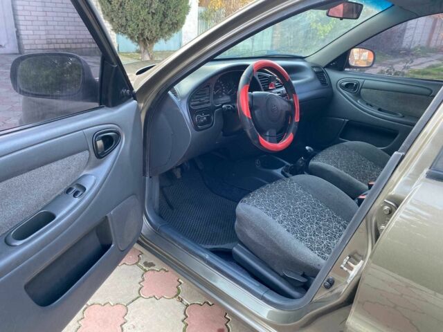 Зелений Деу Сенс, об'ємом двигуна 1.5 л та пробігом 179 тис. км за 3200 $, фото 7 на Automoto.ua