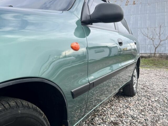 Зелений Деу Сенс, об'ємом двигуна 1.5 л та пробігом 52 тис. км за 3700 $, фото 1 на Automoto.ua