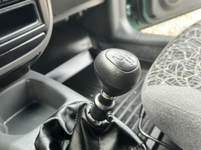 Зелений Деу Сенс, об'ємом двигуна 1.5 л та пробігом 52 тис. км за 3700 $, фото 17 на Automoto.ua