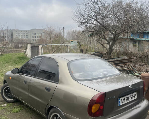 Зеленый Дэу Сенс, объемом двигателя 1.3 л и пробегом 290 тыс. км за 2099 $, фото 8 на Automoto.ua