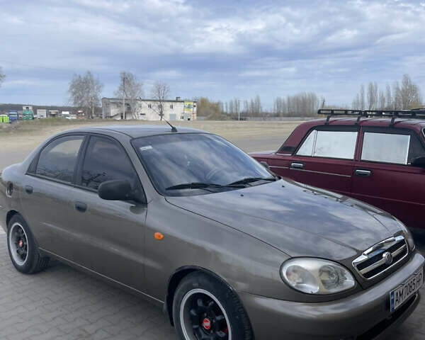 Зеленый Дэу Сенс, объемом двигателя 1.3 л и пробегом 290 тыс. км за 2099 $, фото 9 на Automoto.ua