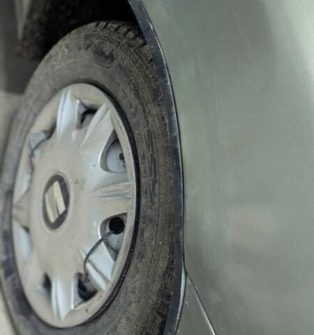 Зелений Деу Сенс, об'ємом двигуна 1.3 л та пробігом 184 тис. км за 1301 $, фото 3 на Automoto.ua