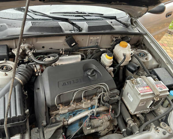 Оранжевый Дэу Сенс, объемом двигателя 1.3 л и пробегом 279 тыс. км за 1800 $, фото 4 на Automoto.ua