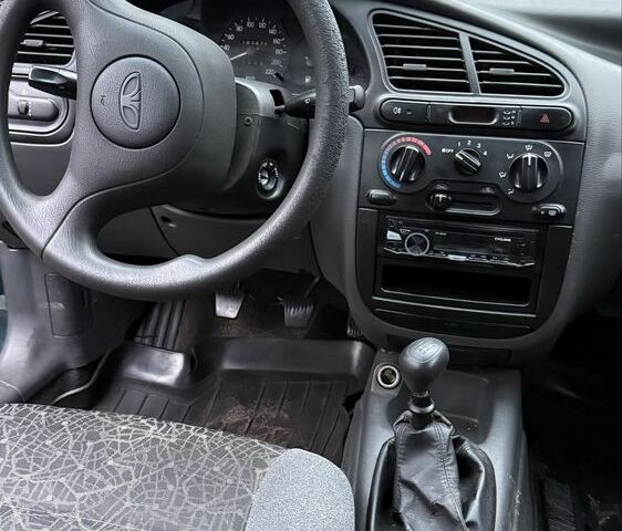 Зелений Деу T13110, об'ємом двигуна 1.2 л та пробігом 1 тис. км за 948 $, фото 1 на Automoto.ua