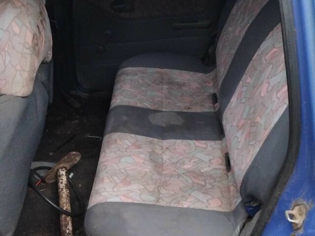 Синий Дэу Тико, объемом двигателя 0.9 л и пробегом 200 тыс. км за 593 $, фото 4 на Automoto.ua