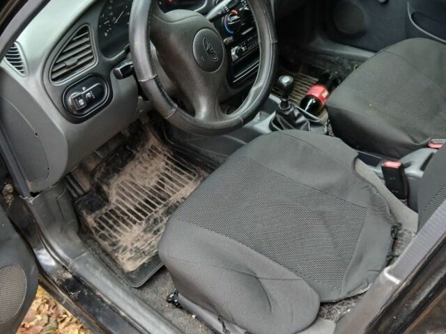 Чорний Деу Інша, об'ємом двигуна 1.5 л та пробігом 216 тис. км за 2700 $, фото 3 на Automoto.ua