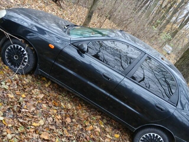 Чорний Деу Інша, об'ємом двигуна 1.5 л та пробігом 216 тис. км за 2700 $, фото 1 на Automoto.ua