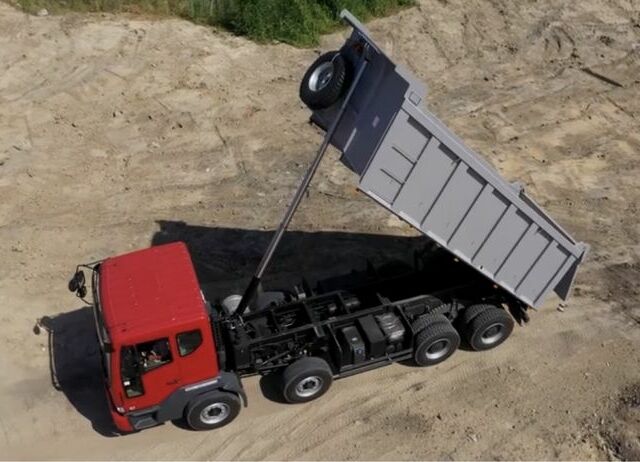 Деу Другая, об'ємом двигуна 0 л та пробігом 0 тис. км за 125000 $, фото 6 на Automoto.ua