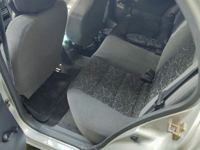 Сірий Деу Інша, об'ємом двигуна 1.5 л та пробігом 103 тис. км за 2000 $, фото 8 на Automoto.ua