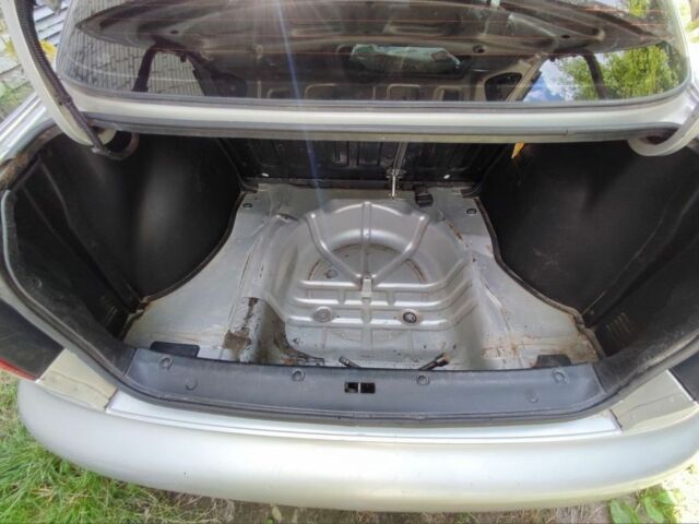 Сірий Деу Інша, об'ємом двигуна 1.5 л та пробігом 103 тис. км за 2000 $, фото 5 на Automoto.ua