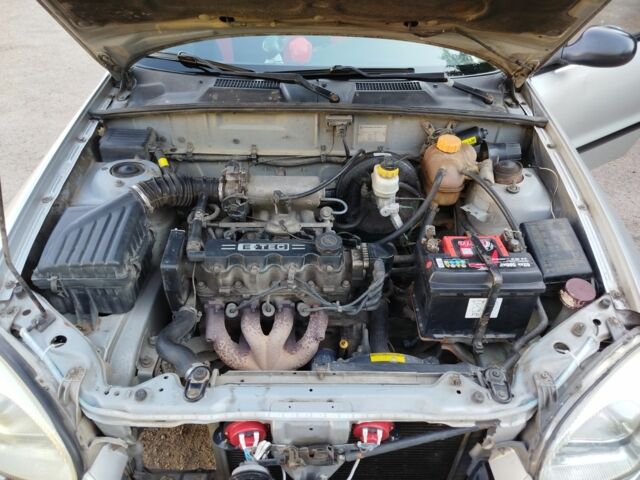 Сірий Деу Інша, об'ємом двигуна 1.5 л та пробігом 200 тис. км за 2500 $, фото 1 на Automoto.ua