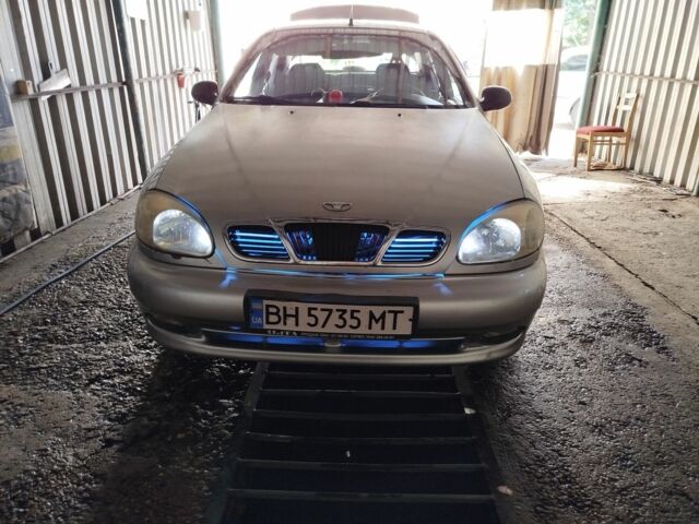 Сірий Деу Інша, об'ємом двигуна 1.5 л та пробігом 200 тис. км за 2500 $, фото 3 на Automoto.ua