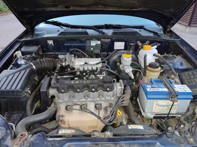 Синій Деу Інша, об'ємом двигуна 1.5 л та пробігом 143 тис. км за 2762 $, фото 4 на Automoto.ua