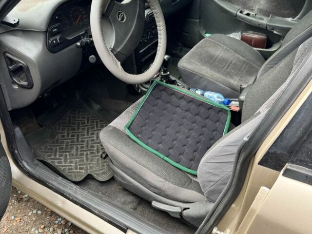 Бежевый Дэу Winstorm, объемом двигателя 2 л и пробегом 280 тыс. км за 1300 $, фото 7 на Automoto.ua