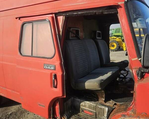 Красный Даф 400 груз., объемом двигателя 2.4 л и пробегом 116 тыс. км за 950 $, фото 13 на Automoto.ua
