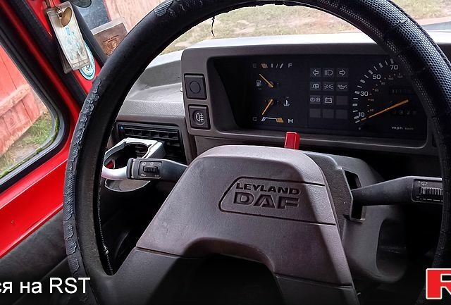 Красный Даф 400, объемом двигателя 2.5 л и пробегом 300 тыс. км за 2700 $, фото 8 на Automoto.ua