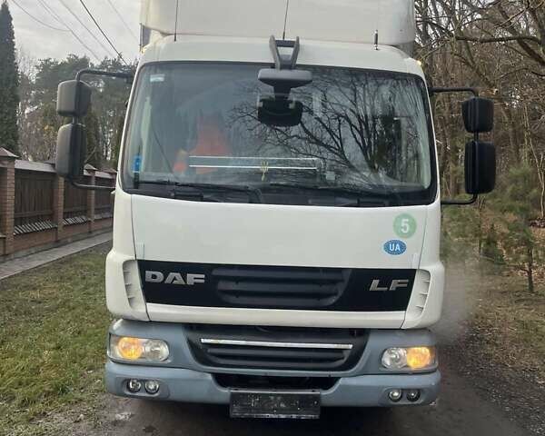 Белый Даф 45, объемом двигателя 6.7 л и пробегом 6 тыс. км за 24999 $, фото 6 на Automoto.ua