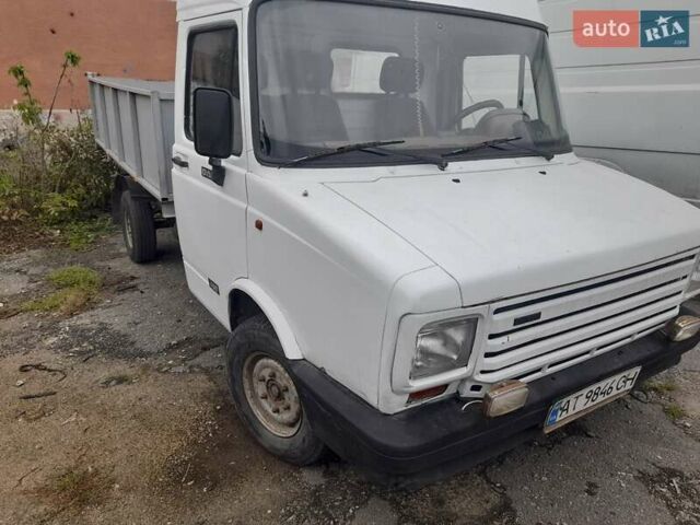 Белый Даф 600, объемом двигателя 2.5 л и пробегом 300 тыс. км за 2800 $, фото 3 на Automoto.ua