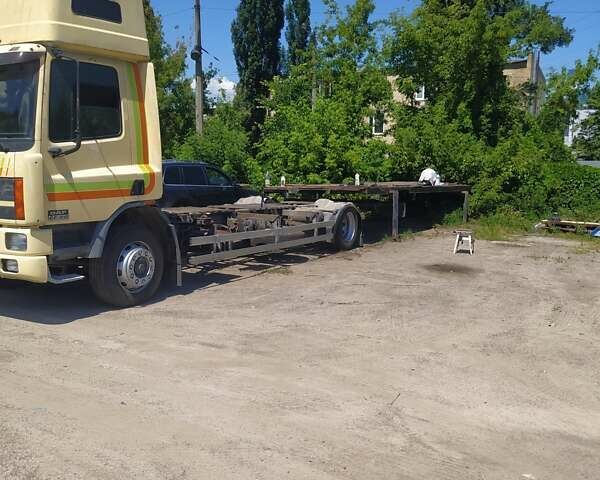 Бежевый Даф 65, объемом двигателя 6.2 л и пробегом 875 тыс. км за 10500 $, фото 4 на Automoto.ua