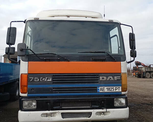 Білий Даф 75, об'ємом двигуна 9.2 л та пробігом 30 тис. км за 13900 $, фото 8 на Automoto.ua