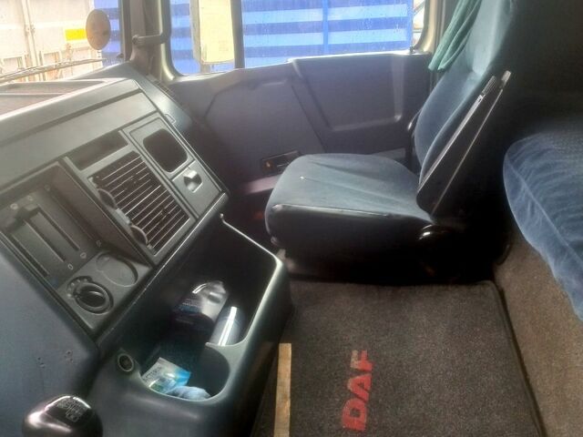 Белый Даф 95, объемом двигателя 11.6 л и пробегом 800 тыс. км за 3500 $, фото 2 на Automoto.ua