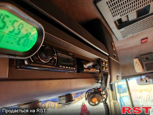 Даф 95 1997 у Миколаєві на Automoto.ua Білий Даф 95, об'ємом двигуна 11.6 л та пробігом 300 тис. км за 8000 $, фото 8 на Automoto.ua