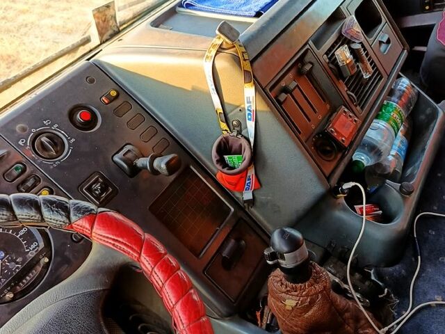 Даф 95 1997 у Миколаєві на Automoto.ua Білий Даф 95, об'ємом двигуна 11.6 л та пробігом 300 тис. км за 8000 $, фото 6 на Automoto.ua