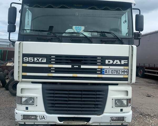 Білий Даф 95, об'ємом двигуна 0 л та пробігом 1 тис. км за 11000 $, фото 5 на Automoto.ua