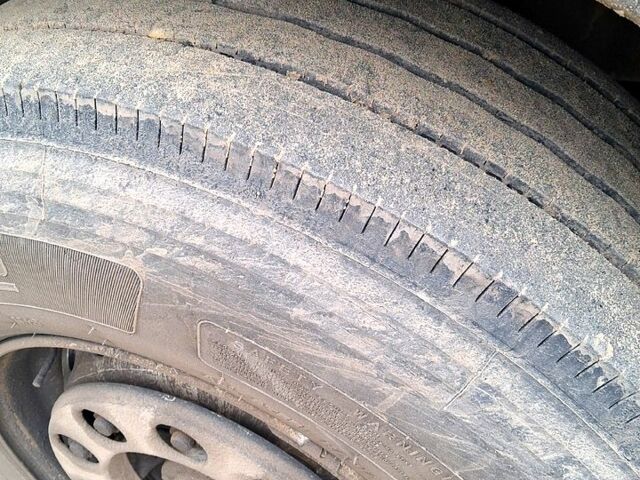 Білий Даф 95, об'ємом двигуна 12.8 л та пробігом 680 тис. км за 7000 $, фото 11 на Automoto.ua