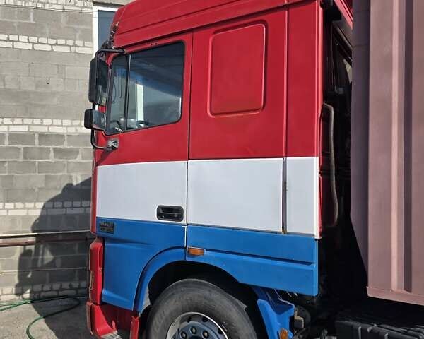 Красный Даф 95, объемом двигателя 0 л и пробегом 100 тыс. км за 18500 $, фото 3 на Automoto.ua