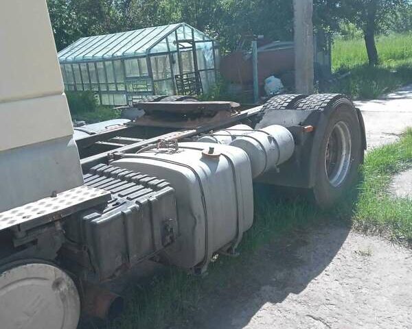 Желтый Даф 95, объемом двигателя 12.6 л и пробегом 685 тыс. км за 5000 $, фото 1 на Automoto.ua